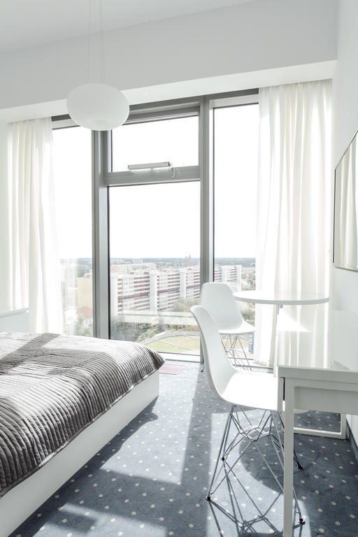 Platinum Sky Apartment Вроцлав Стая снимка